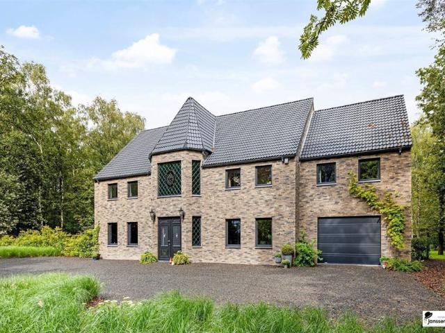 Woning te koop voor 1585000 euro met 5 slaapkamers