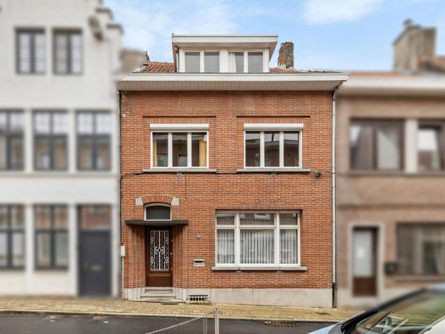 Woning te koop voor 279000 euro met 5 slaapkamers