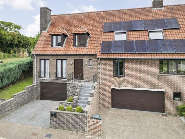 Woning te koop voor 295000 euro met 3 slaapkamers