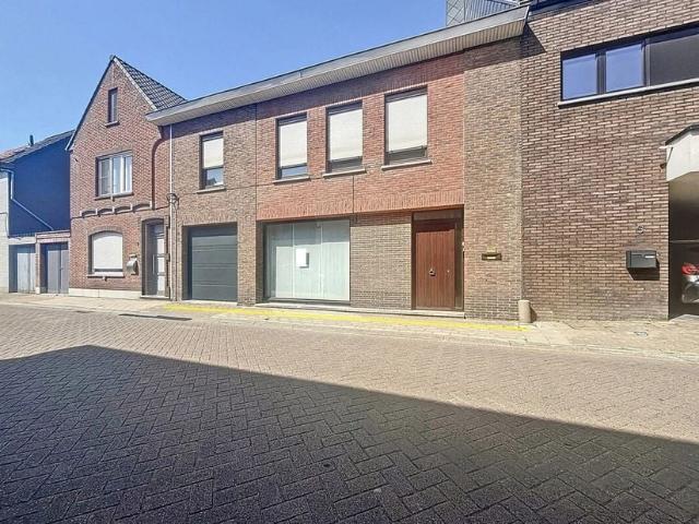 Woning te koop voor 299000 euro met 4 slaapkamers
