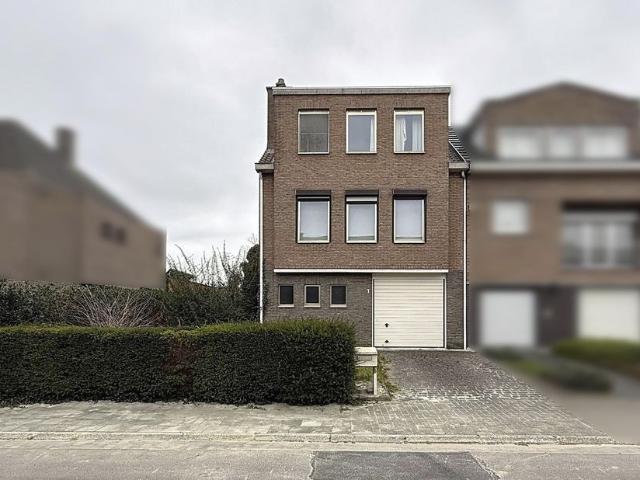 Woning te koop voor 200000 euro met 3 slaapkamers