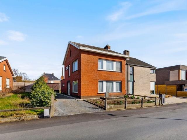 Woning te koop voor 210000 euro met 3 slaapkamers