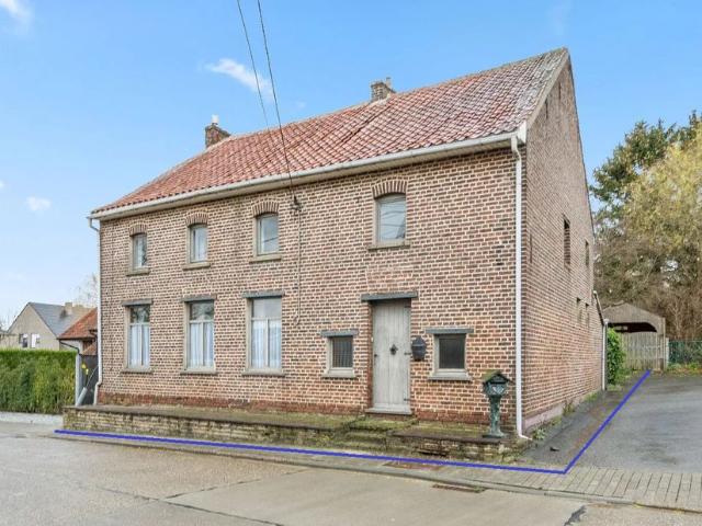 Woning te koop voor 219000 euro met 4 slaapkamers