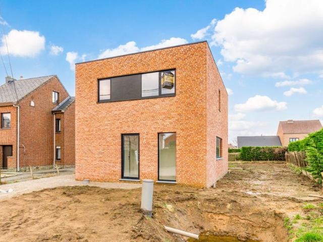 Woning te koop voor 360000 euro met 4 slaapkamers