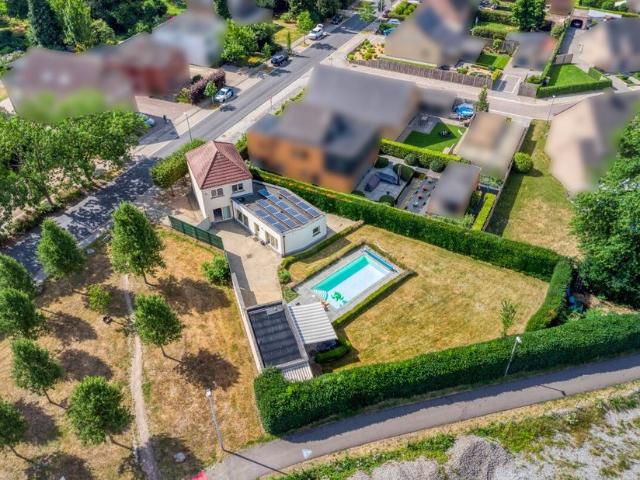 Woning te koop voor 375000 euro met 4 slaapkamers