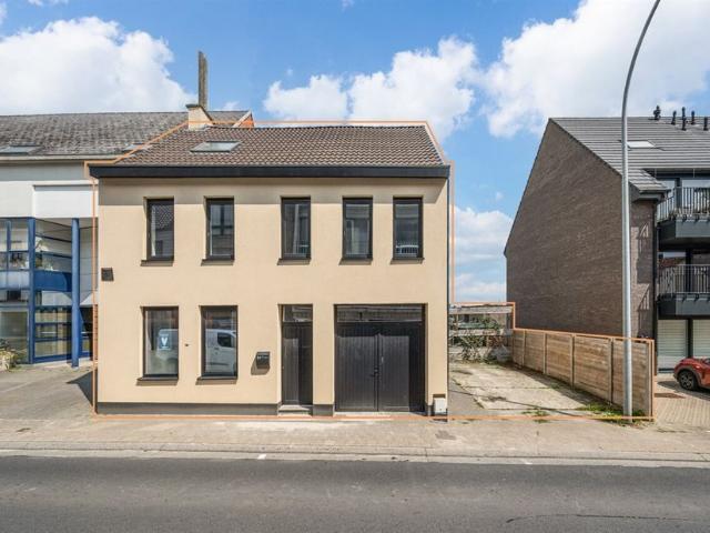 Woning te koop voor 379000 euro met 5 slaapkamers