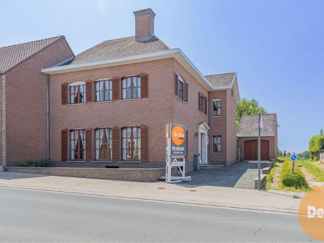 Woning te koop voor 389000 euro met 4 slaapkamers