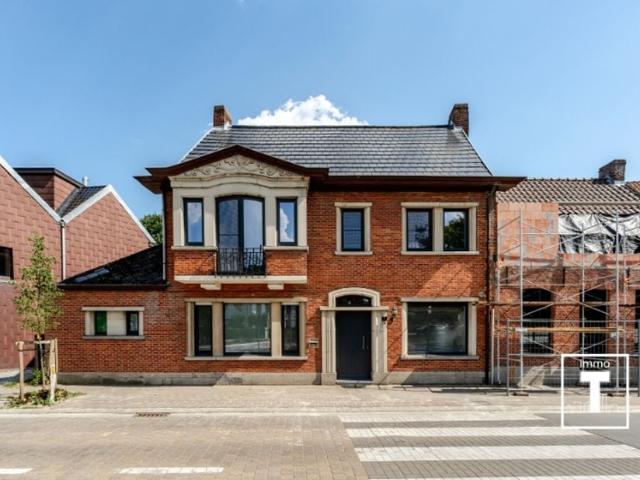 Woning te koop voor 389000 euro met 3 slaapkamers