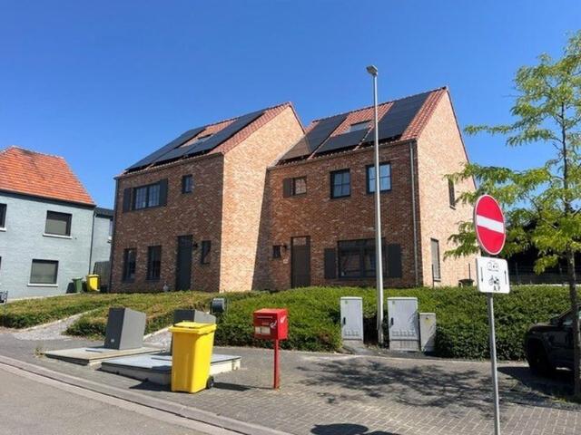 Woning te koop voor 399000 euro met 3 slaapkamers