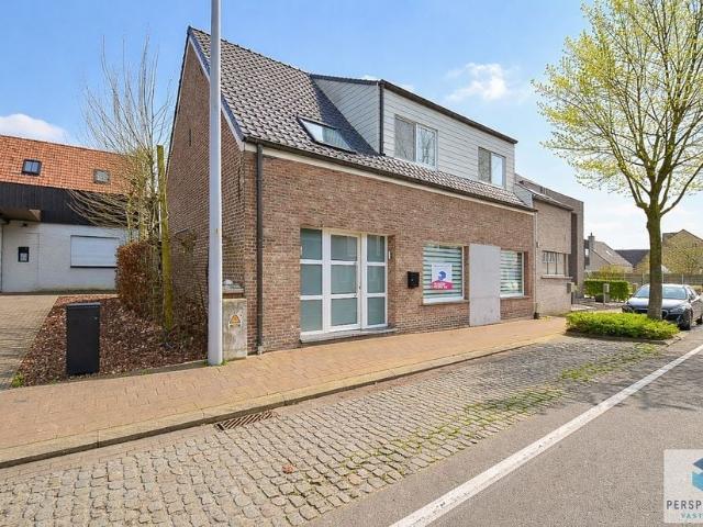 Woning te koop voor 399000 euro met 3 slaapkamers
