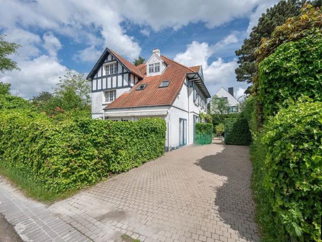 Woning te koop voor 3995000 euro met 4 slaapkamers