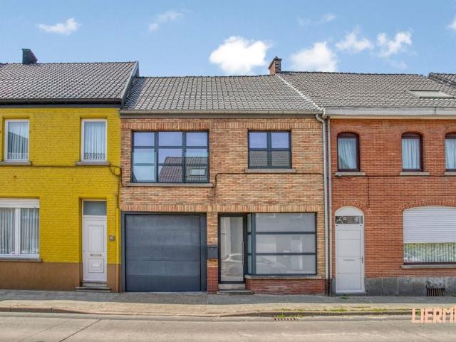 Woning te koop voor 325000 euro met 3 slaapkamers