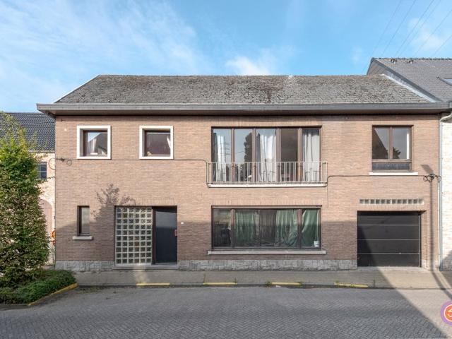 Woning te koop voor 335000 euro met 4 slaapkamers