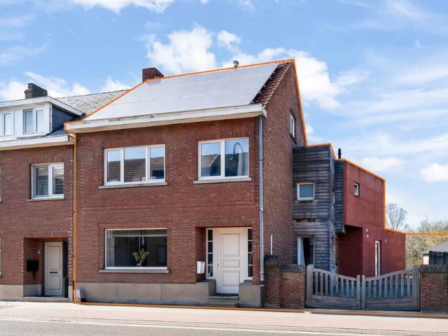 Woning te koop voor 339000 euro met 4 slaapkamers