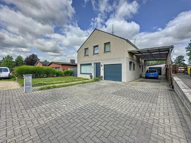 Woning te koop voor 448000 euro met 5 slaapkamers