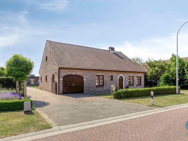 Woning te koop voor 448000 euro met 3 slaapkamers