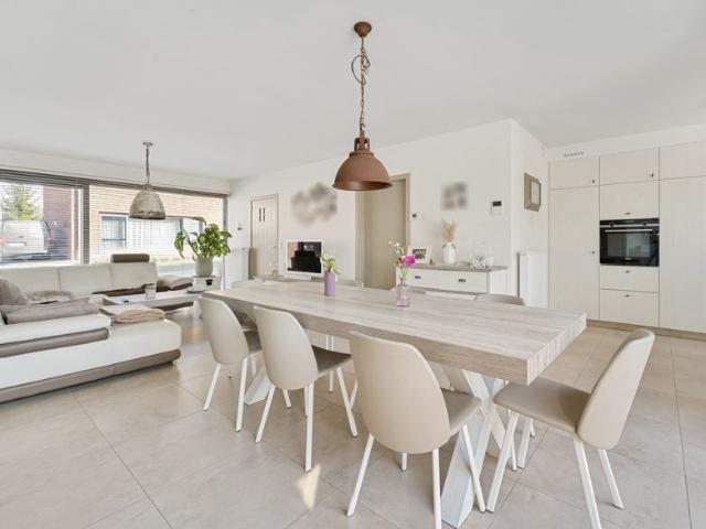 Woning te koop voor 449000 euro met 4 slaapkamers