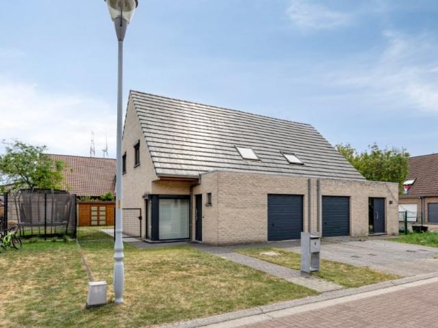 Woning te koop voor 449000 euro met 3 slaapkamers