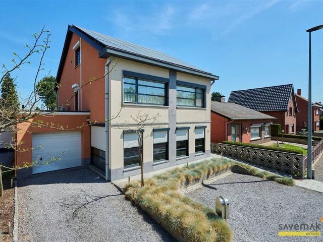 Woning te koop voor 457000 euro met 4 slaapkamers