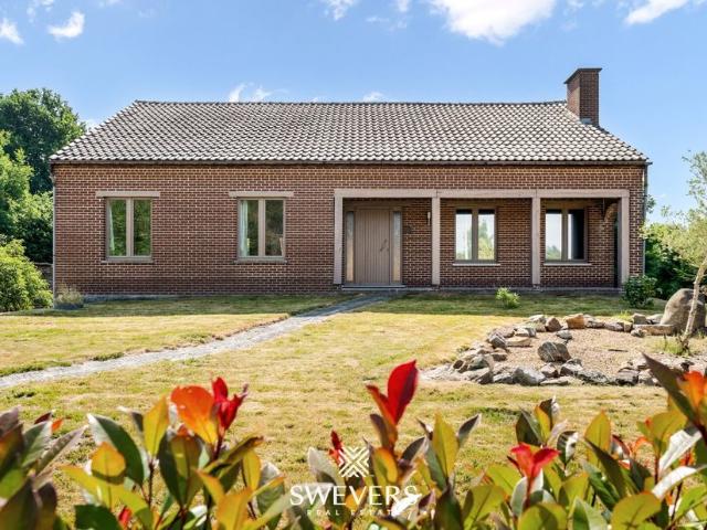 Woning te koop voor 469000 euro met 4 slaapkamers