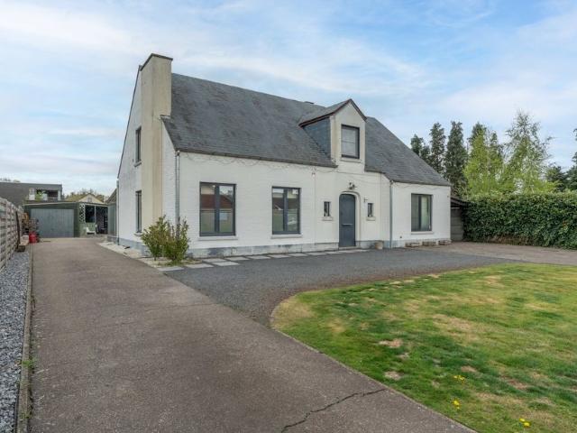 Woning te koop voor 470000 euro met 4 slaapkamers