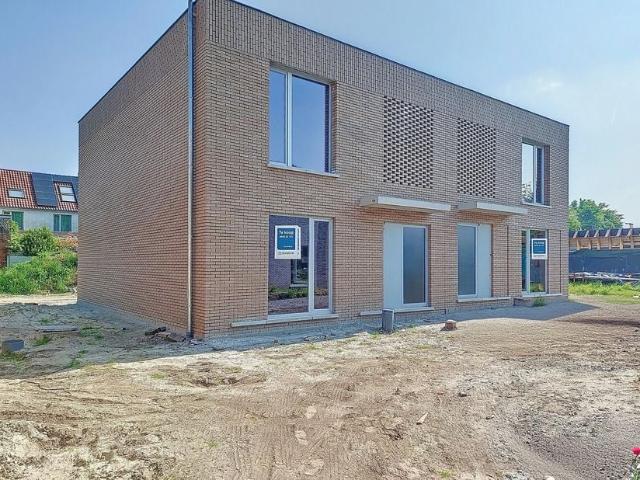 Woning te koop voor 476000 euro met 3 slaapkamers