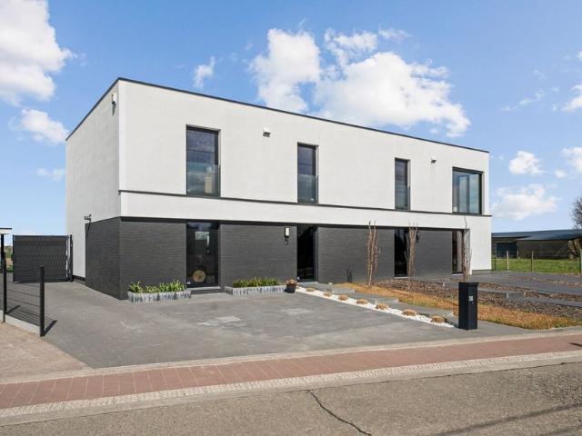 Woning te koop voor 499000 euro met 3 slaapkamers