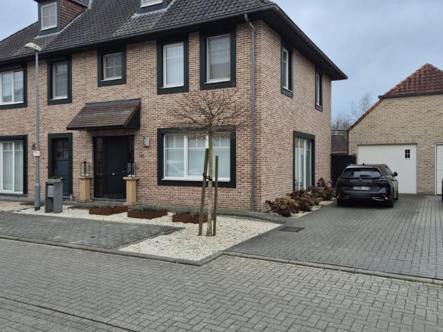 Woning te koop voor 415000 euro met 5 slaapkamers