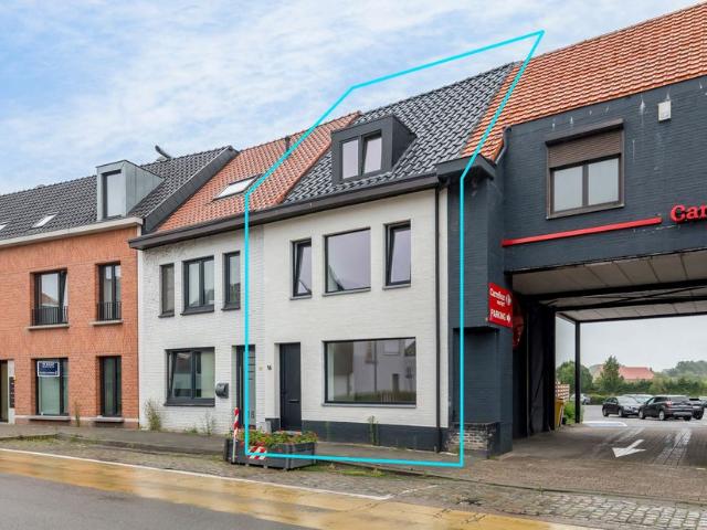 Woning te koop voor 424000 euro met 4 slaapkamers