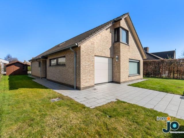 Woning te koop voor 419000 euro met 3 slaapkamers