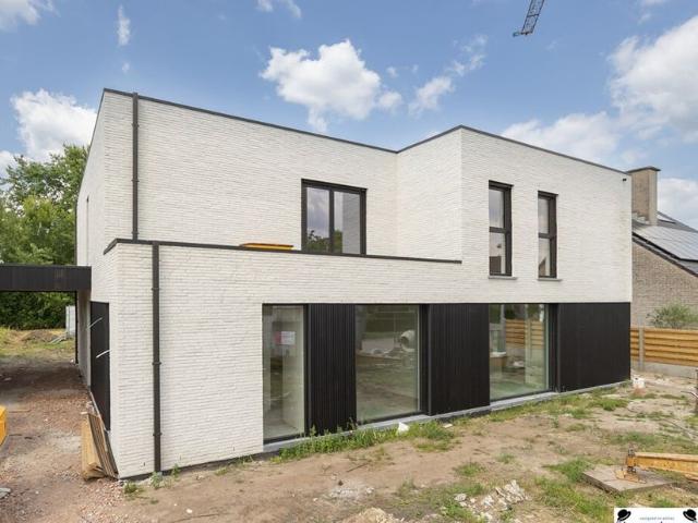 Woning te koop voor 435000 euro met 3 slaapkamers