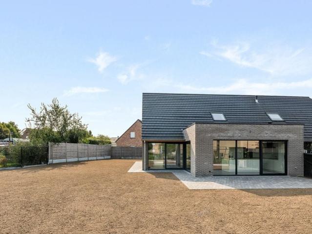 Woning te koop voor 545000 euro met 3 slaapkamers
