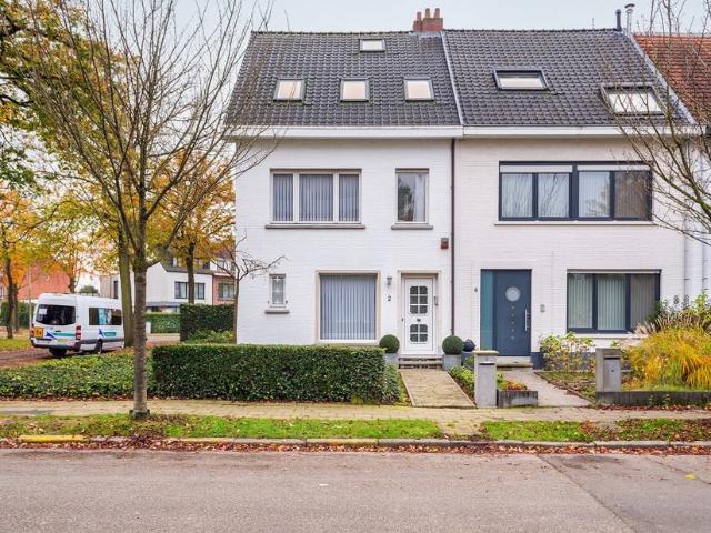 Woning te koop voor 549000 euro met 4 slaapkamers