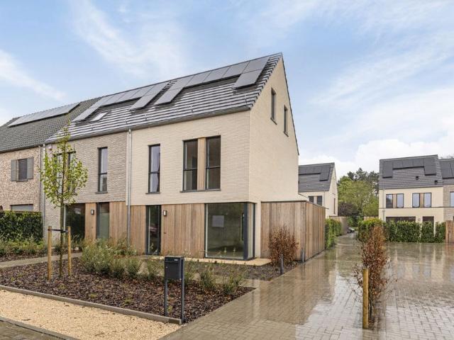 Woning te koop voor 549000 euro met 4 slaapkamers