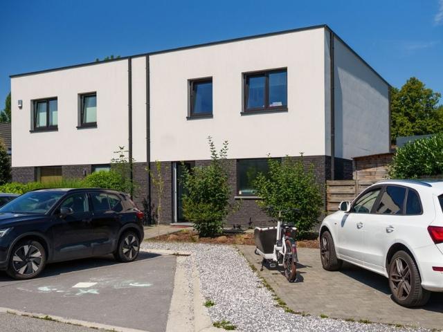 Woning te koop voor 555000 euro met 3 slaapkamers