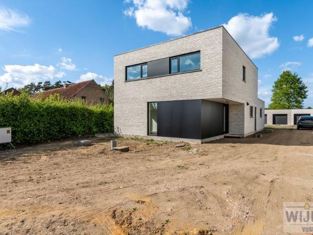 Woning te koop voor 569000 euro met 3 slaapkamers