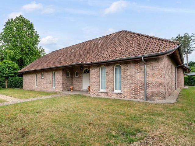 Woning te koop voor 589000 euro met 4 slaapkamers