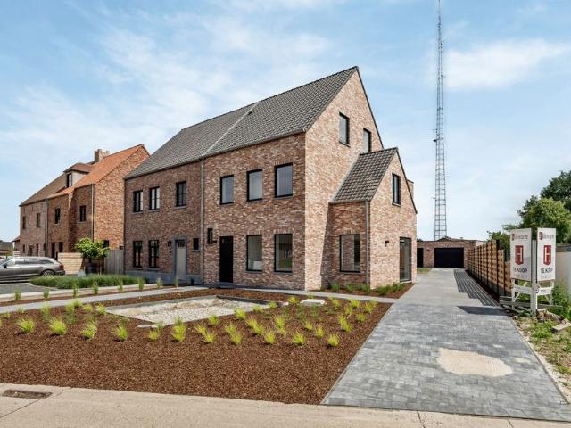Woning te koop voor 599000 euro met 5 slaapkamers