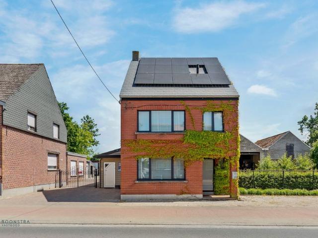 Woning te koop voor 530000 euro met 4 slaapkamers