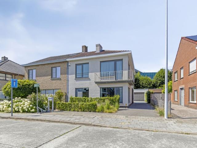 Woning te koop voor 649000 euro met 5 slaapkamers