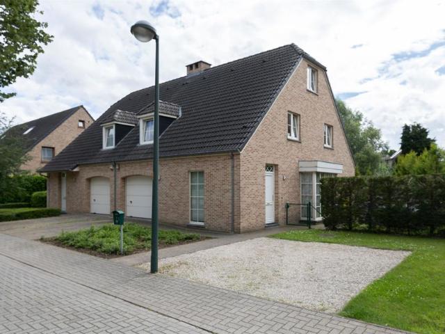 Woning te koop voor 675000 euro met 4 slaapkamers