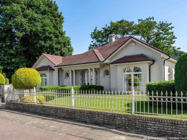 Woning te koop voor 699000 euro met 3 slaapkamers