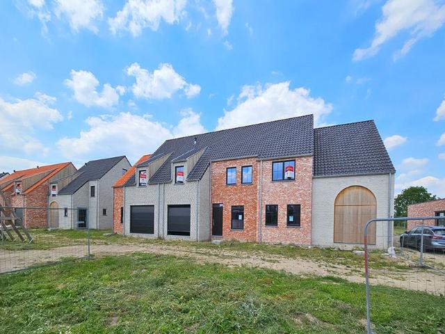 Woning te koop voor 605000 euro met 4 slaapkamers