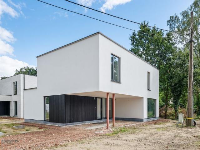 Woning te koop voor 639000 euro met 4 slaapkamers