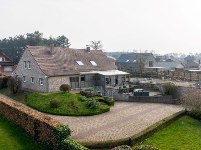 Woning te koop voor 795000 euro met 5 slaapkamers