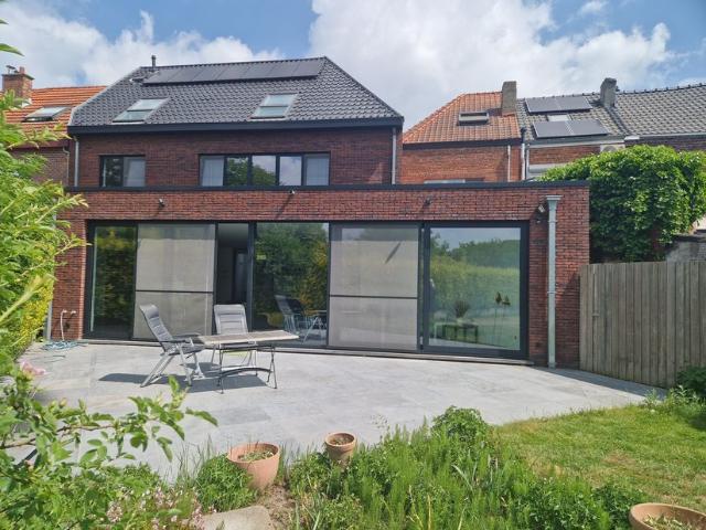Woning te koop voor 890000 euro met 4 slaapkamers