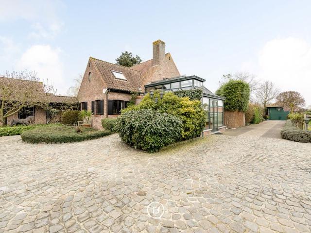 Woning te koop voor 895000 euro met 3 slaapkamers