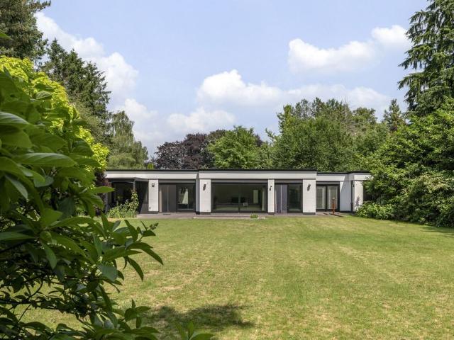 Woning te koop voor 945000 euro met 4 slaapkamers