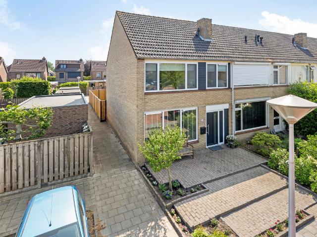 Woning te koop: Vlierstraat 24 4651KJ Steenbergen Vastgoed Nederland