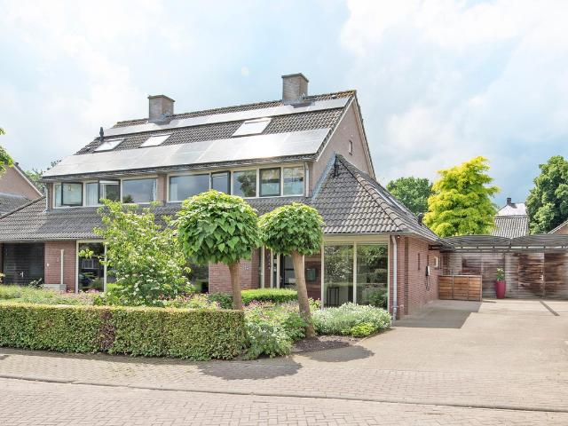 Woning te koop: Walter Pompelaantje 11 5397EZ Lith Vastgoed Nederland